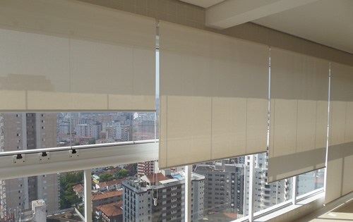 Cortinas de tela solar para sacadas